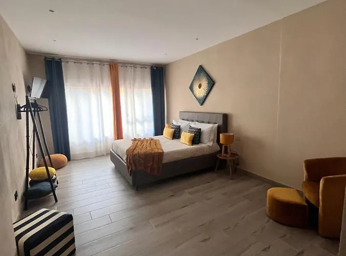 Cb Bed & Breakfast