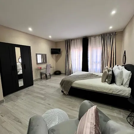 Cb Bed & Breakfast